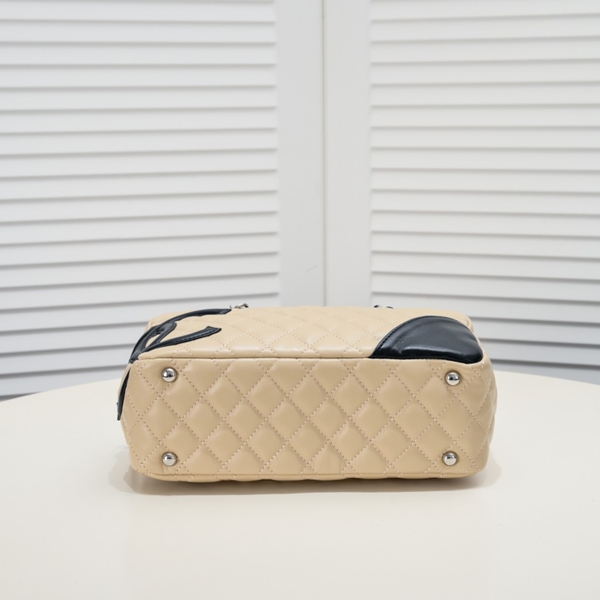 シャネルバッグ内部構造